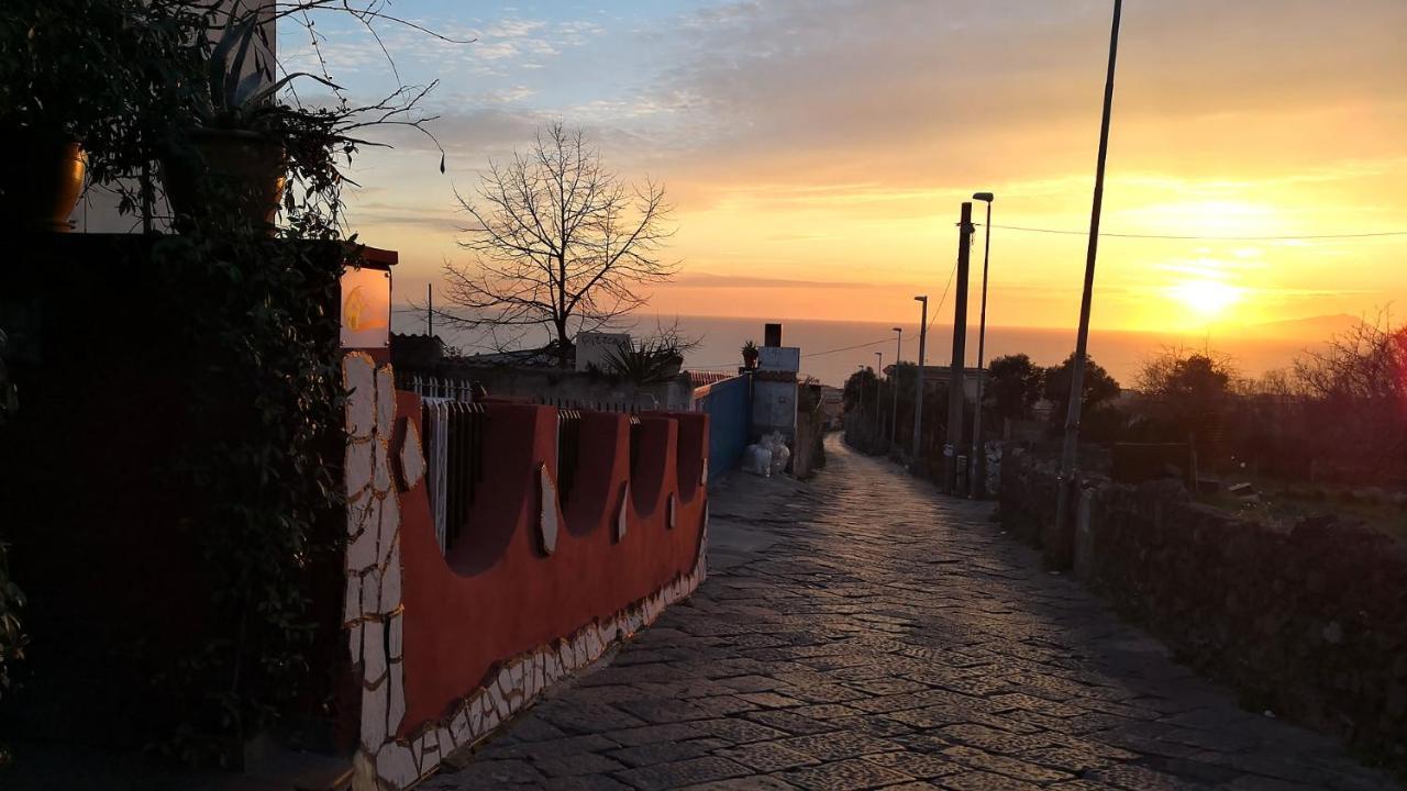 La Casetta Di Ester Эрколано Экстерьер фото